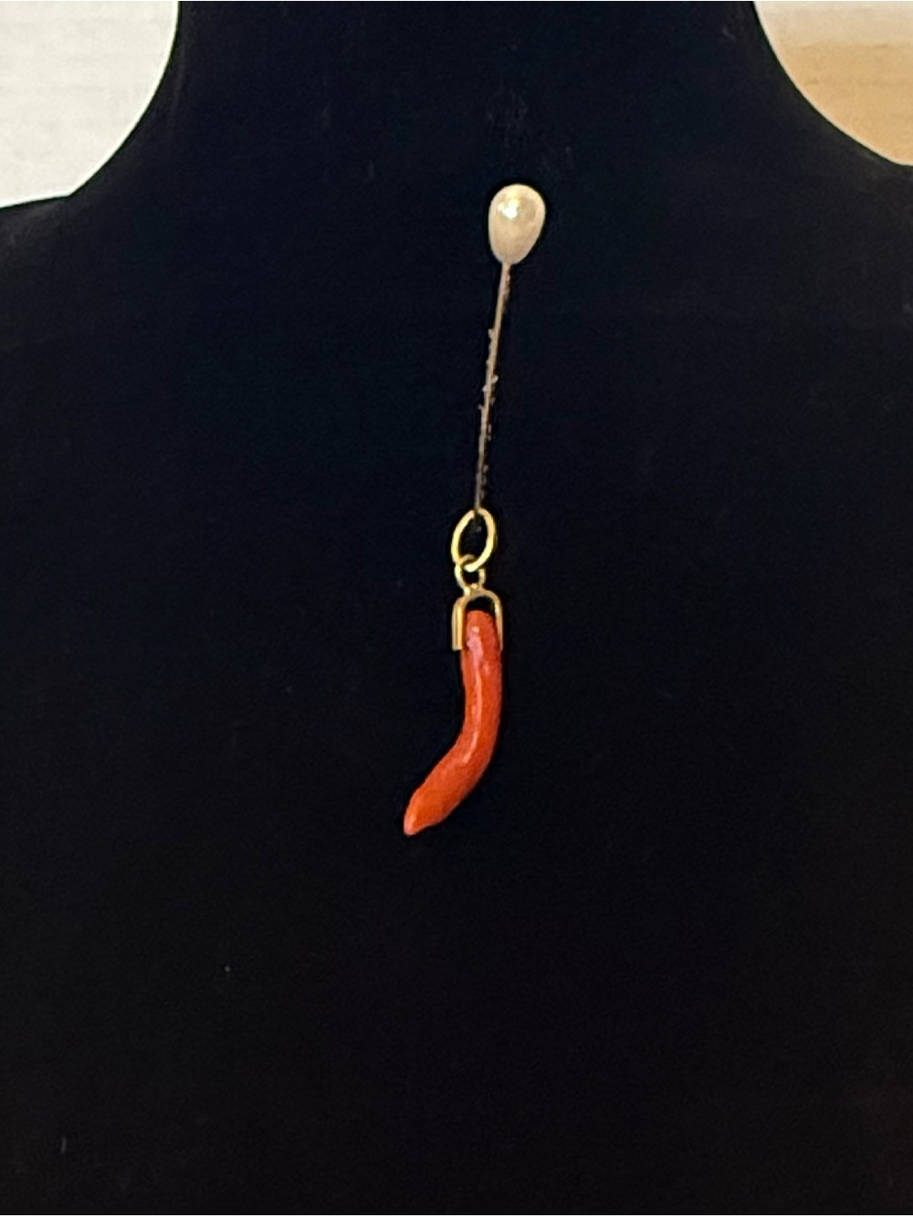 Vintage 18k Gold & Natural Red Coral Pendant Charm